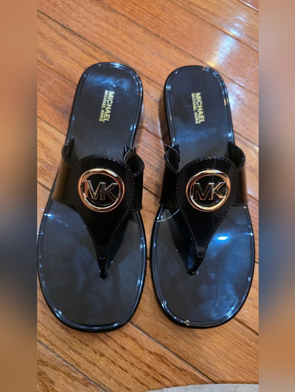 Michael Kors hannah jelly t-strap sandal